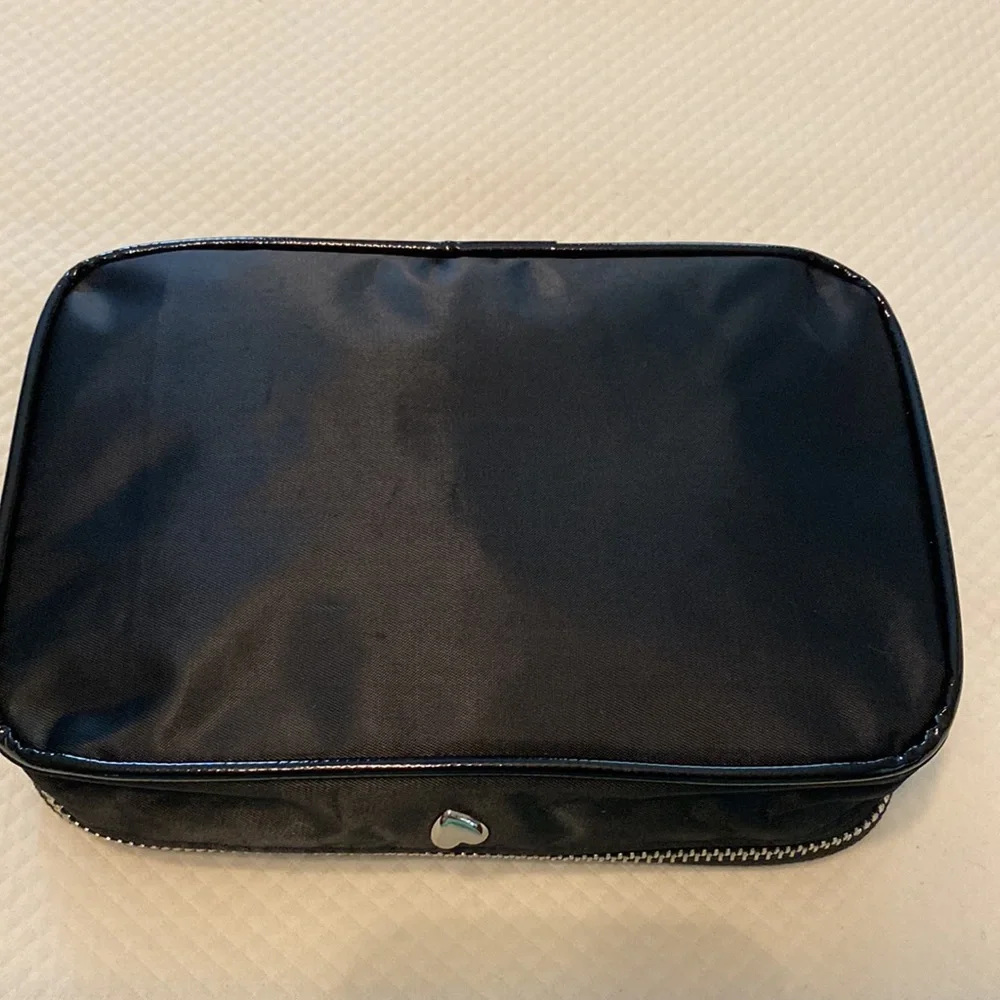 Bluemercury Black Nylon Cosmetic Makeup Jewelry Travel Zippered Pouch Bag